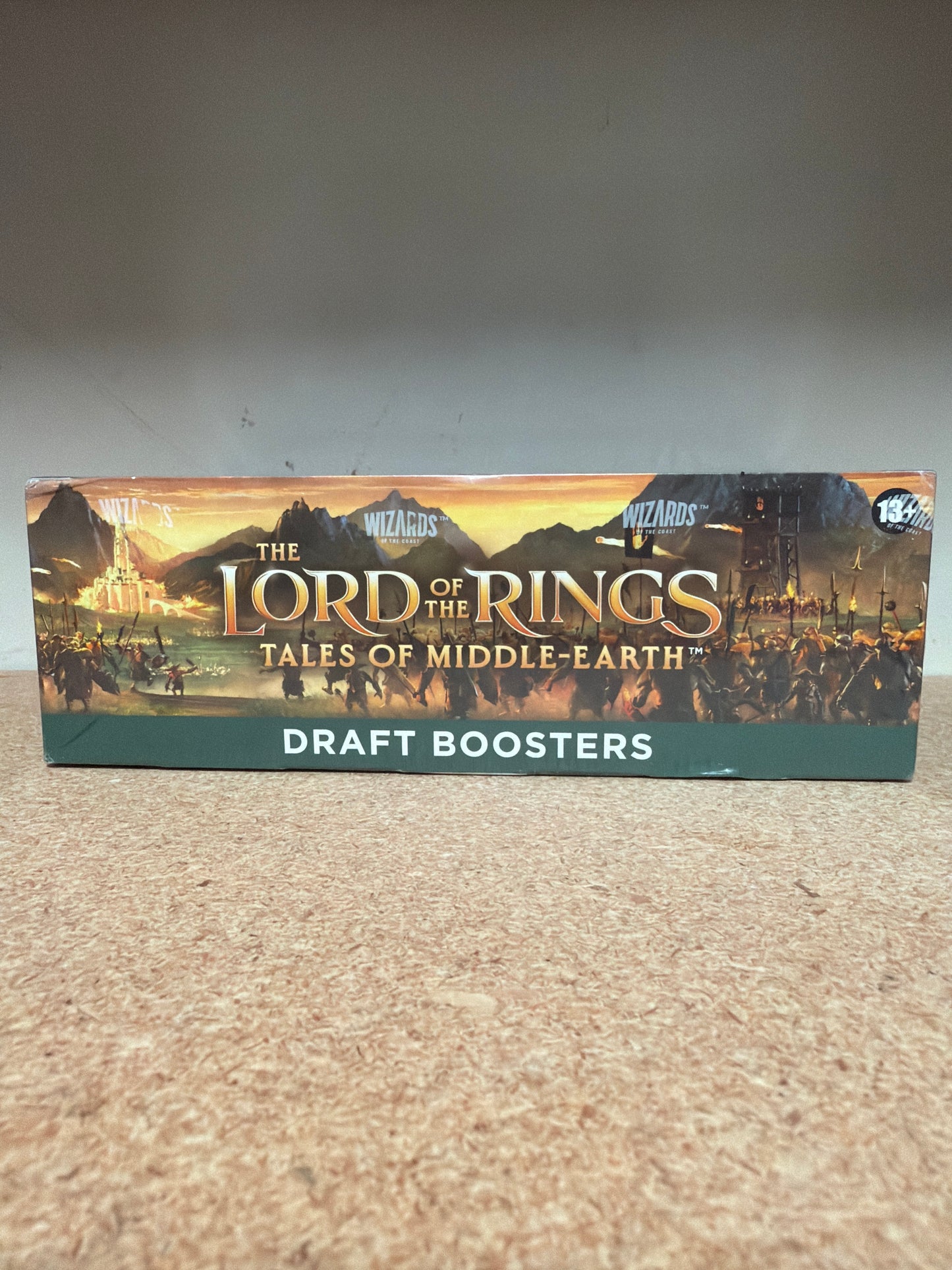 Universes Beyond: The Lord of the Rings: Tales of Middle-earth - Draft Booster Box - Universes Beyond: The Lord of the Rings: Tales of Middle-earth (LTR)
