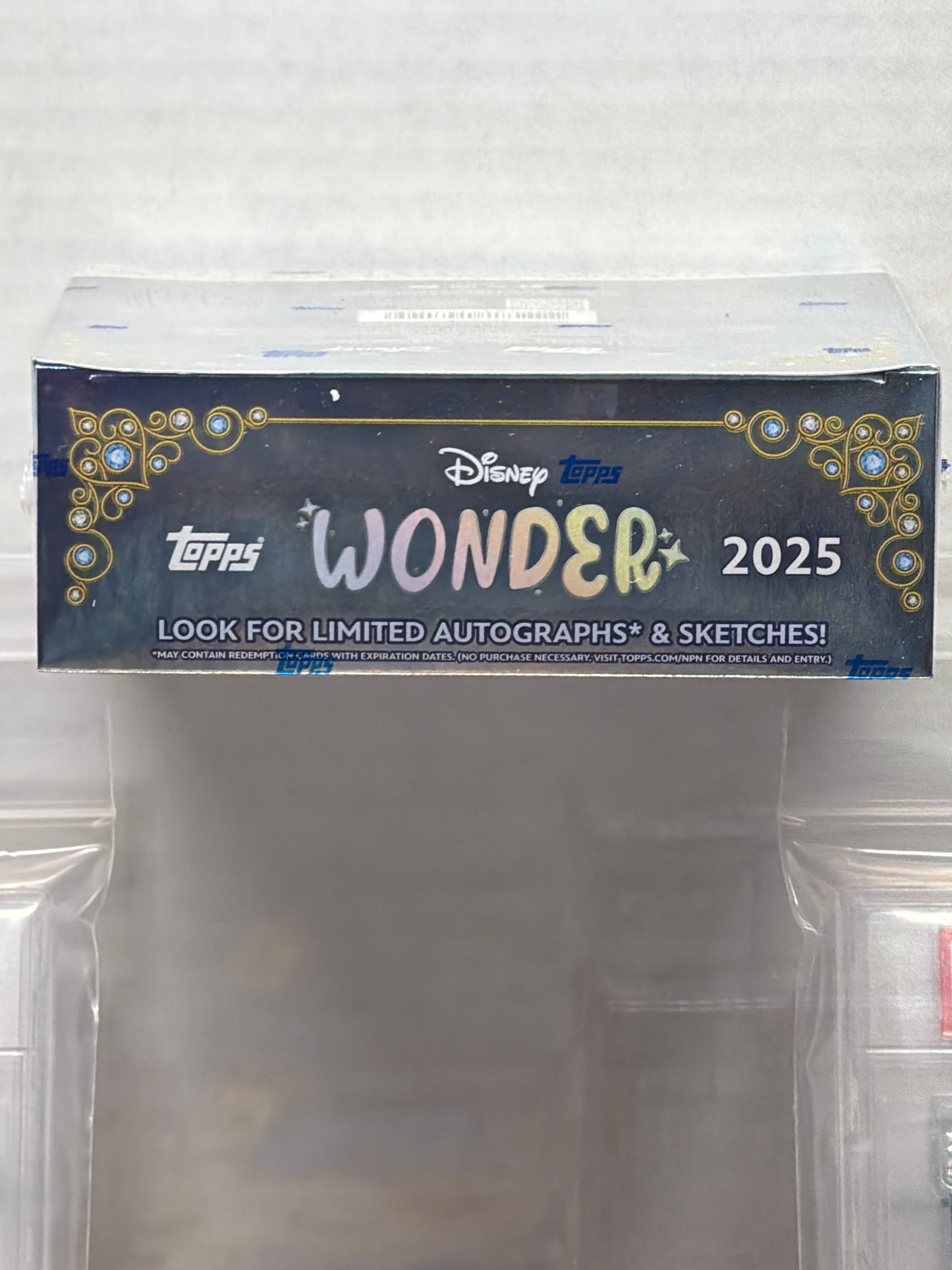 Topps Disney wonder winter mega box