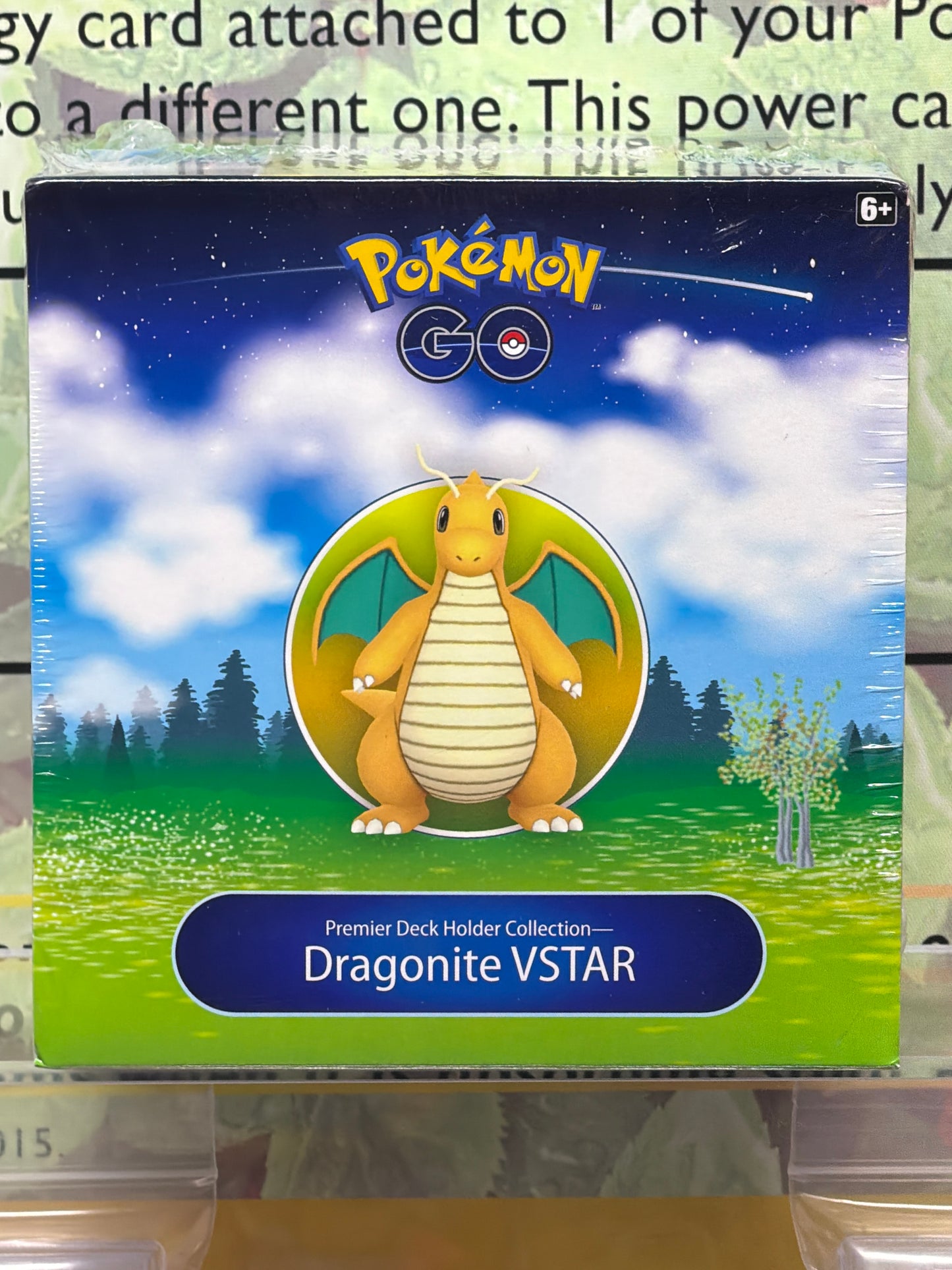 DRAGONITE V STAR, PREMIER DECK HOLDER COLLECTION ￼