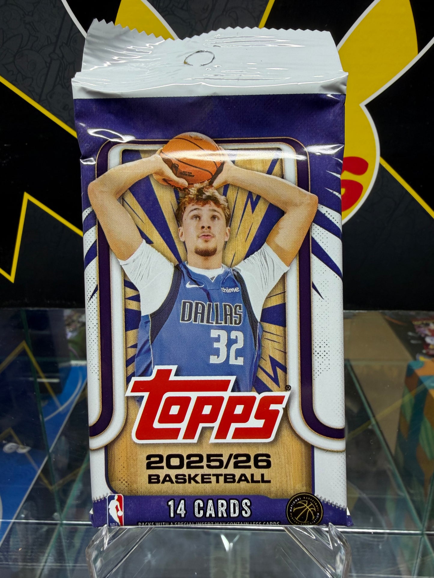 TOPPS 2025-2026 BASKETBALL BOOSTER PACK