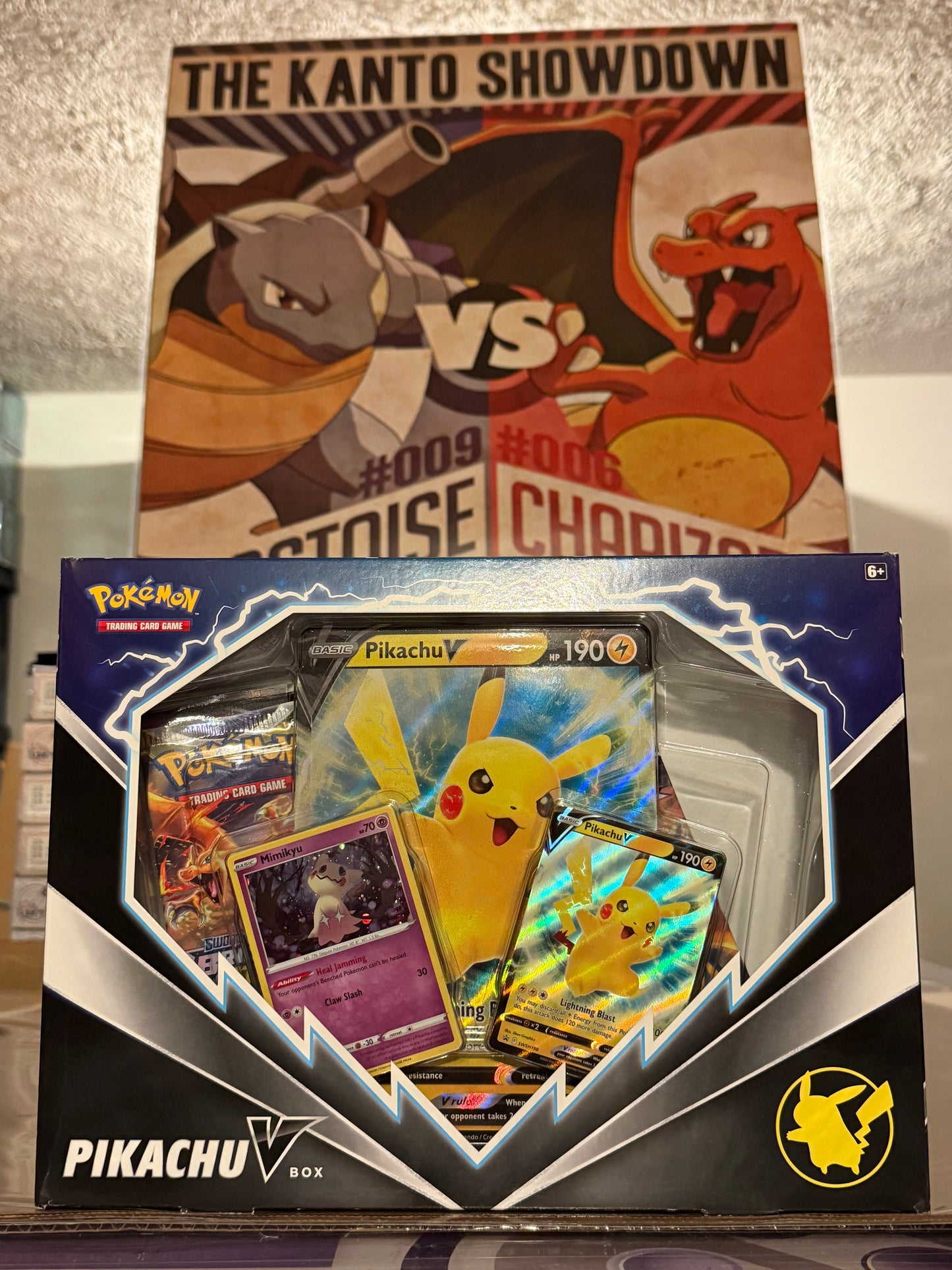 POKÉMON PIKACHU V BOX ￼