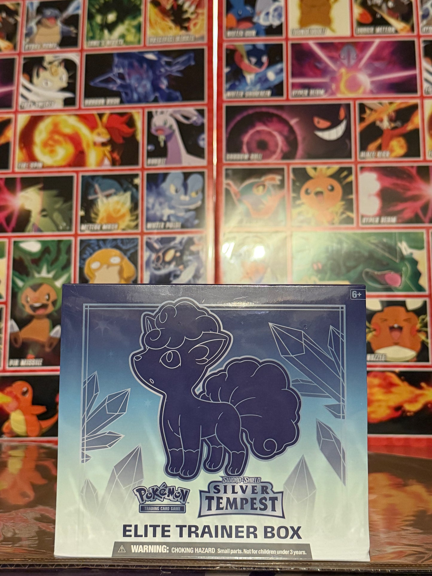 POKÉMON SWORD AND SHIELD, SILVER TEMPEST ELITE TRAINER BOX