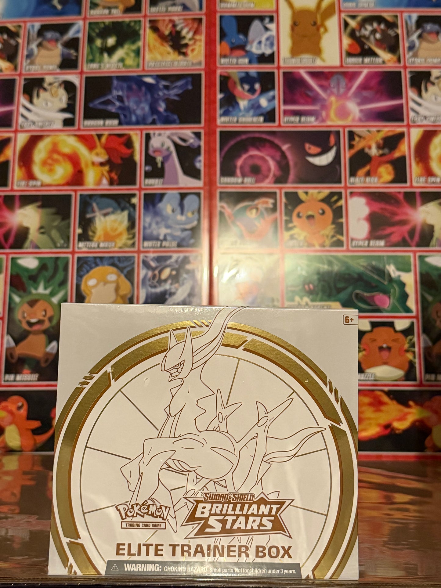 POKÉMON SWORD AND SHIELD, BRILLIANT STARS, ELITE TRAINER BOX ￼