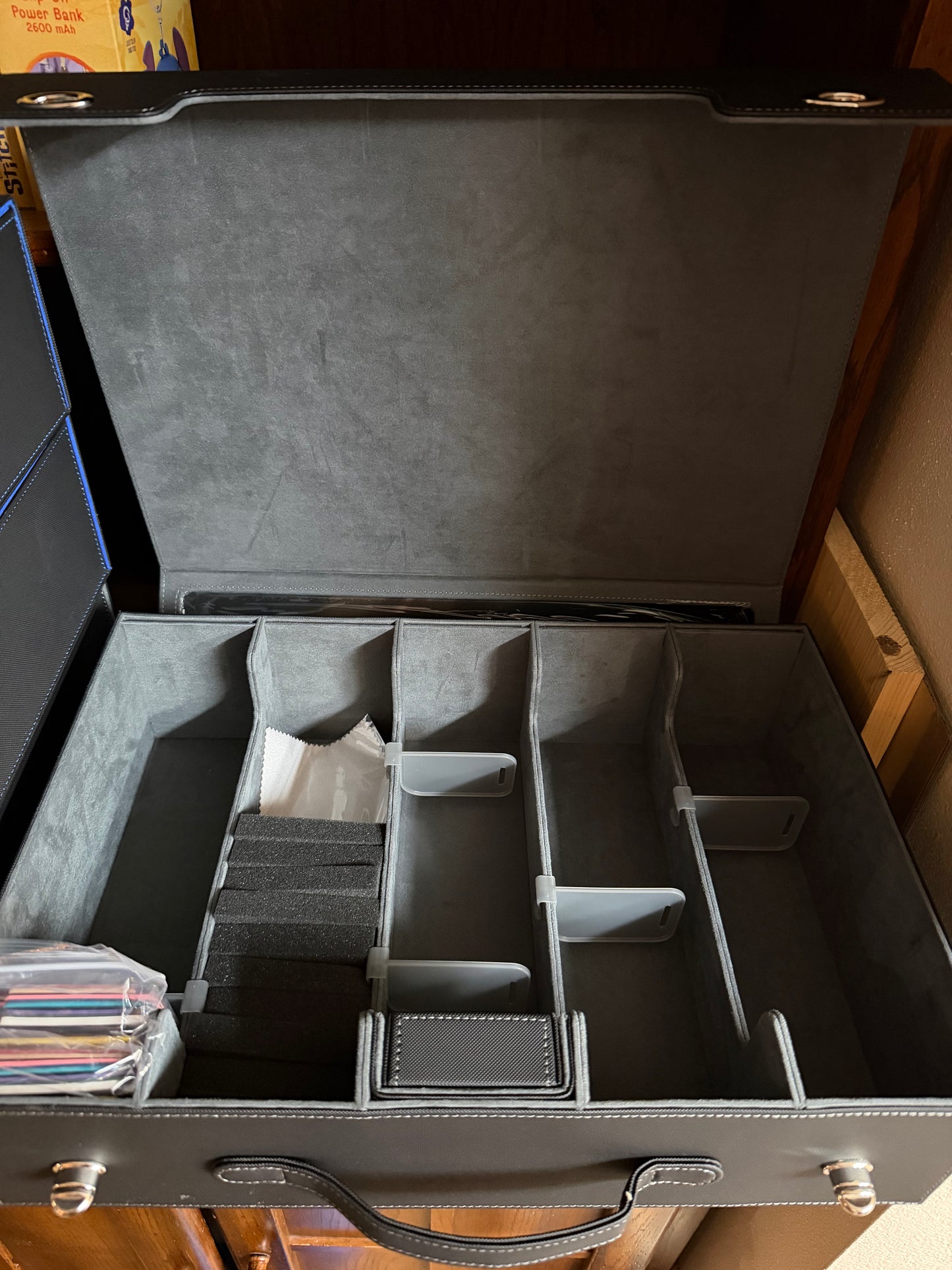 Single card carrying case